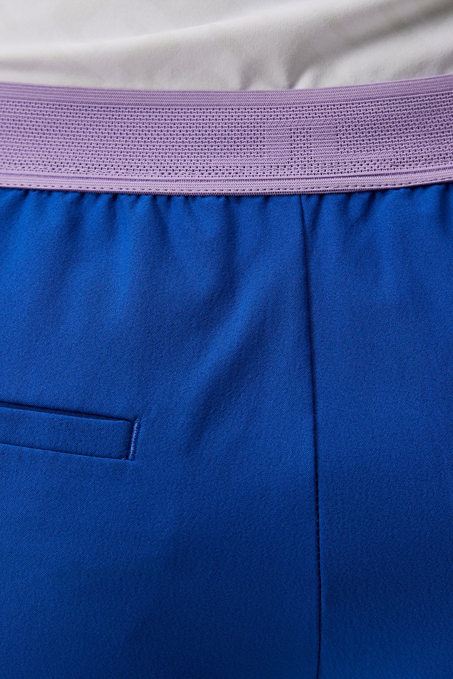 Elle Pant