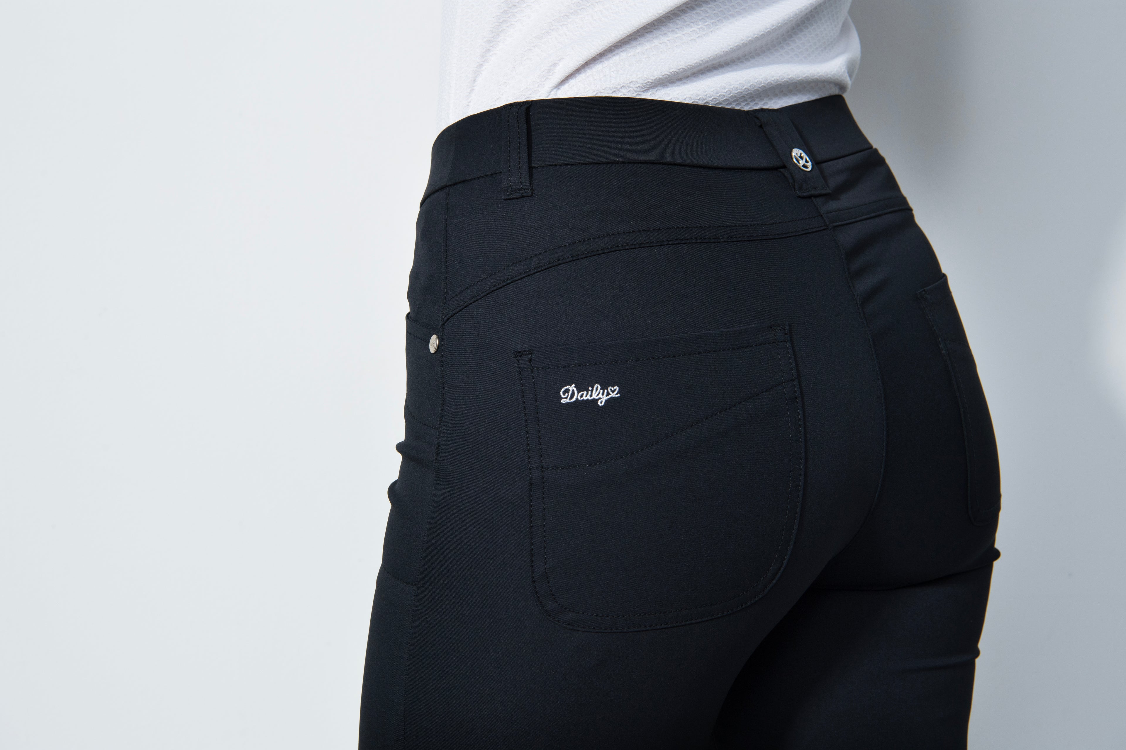 Lyric Capri