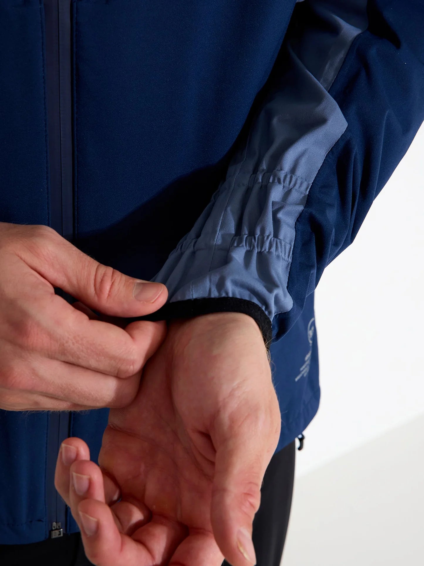 Mens Pitch 37.5 technology rainjacket - dusty blue
