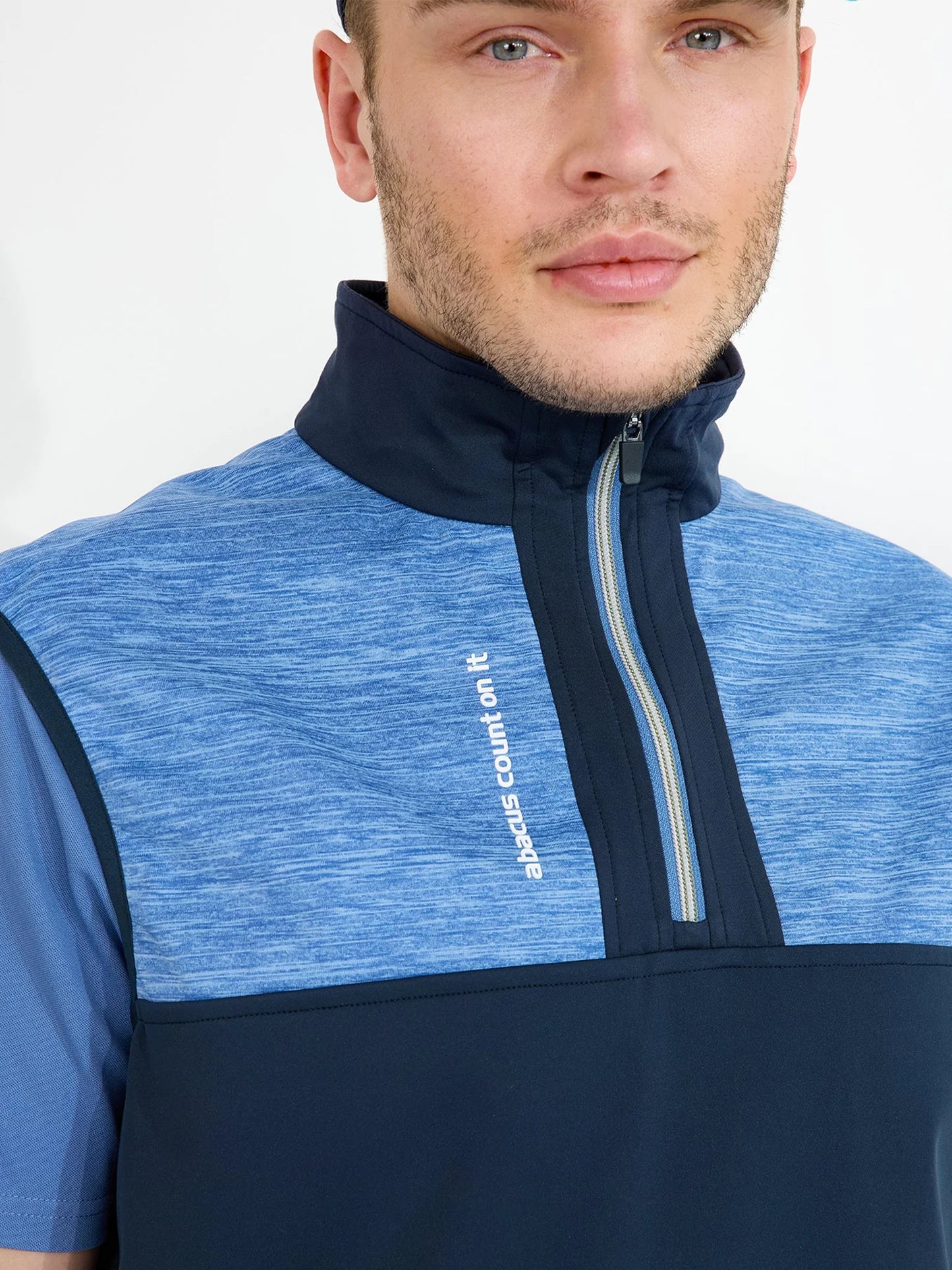 Mens Kingsbarns hybrid vest - horizon blue
