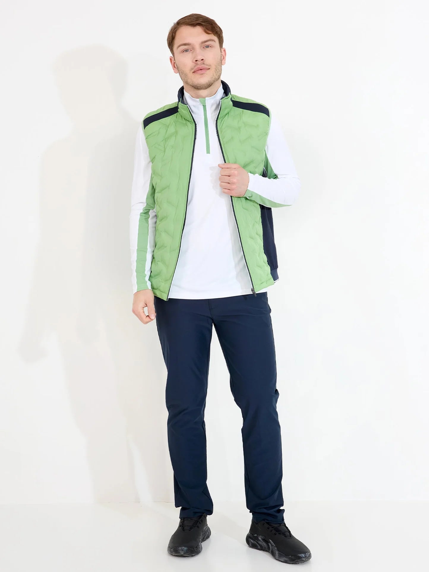 Mens Portrush hybrid vest - apple/navy